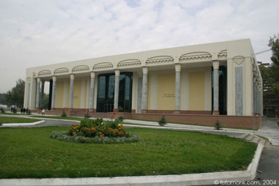 Галерея искусств Узбекистана []