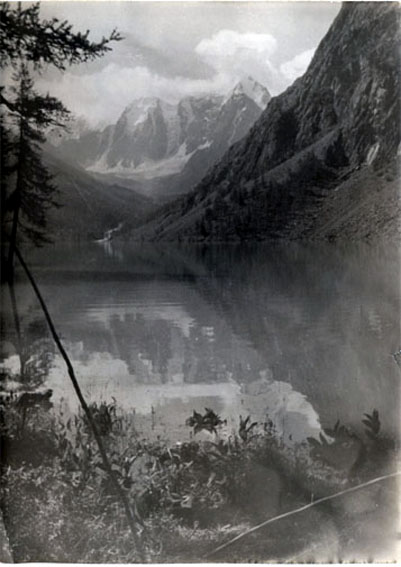 Июль 1967 г. Горный Алтай. Жемчужина, не уступающая прелестям Швейцарии – озеро Шавло. []