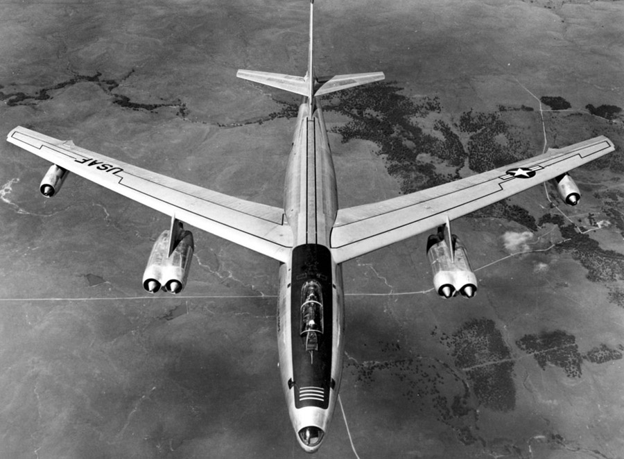 Boeing B-47 Stratojet -         []
