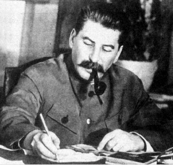 Иосиф Виссарионович Сталин (1879-1953) [Архив]